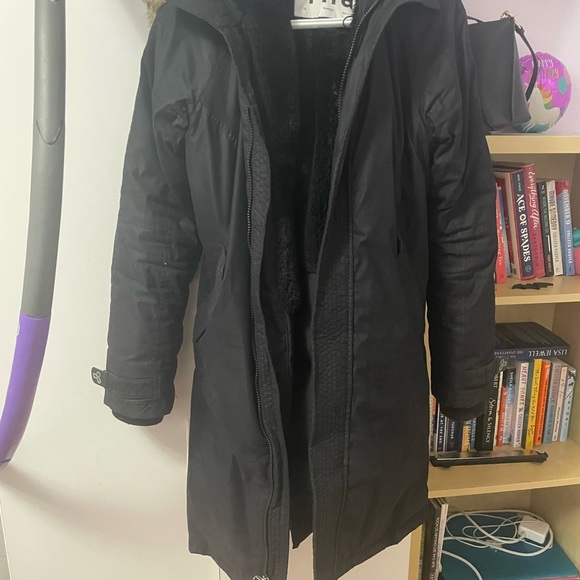 ARITZIA - TNA Black Parka - Picture 6 of 6